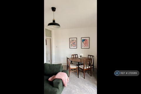 3 bedroom maisonette to rent, Jevons House, London, NW8