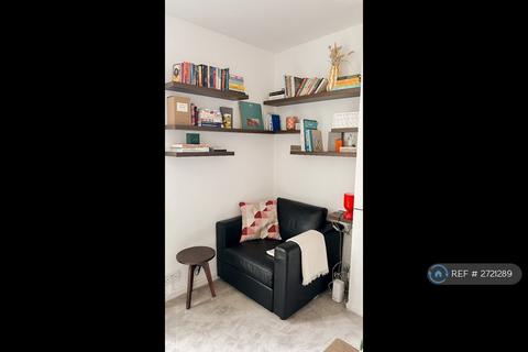 3 bedroom maisonette to rent, Jevons House, London, NW8