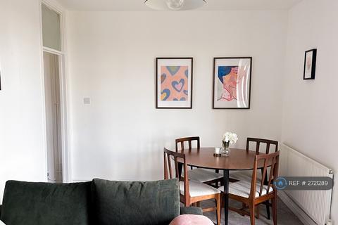 3 bedroom maisonette to rent, Jevons House, London, NW8