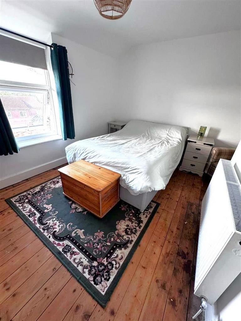 -Ly Mv2 ON10e326i1 Naj V w.jpg