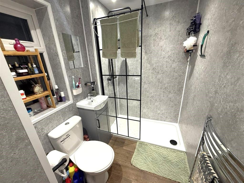 J Ta Kez1l2 UWrx7 Cecufi Hg.jpg