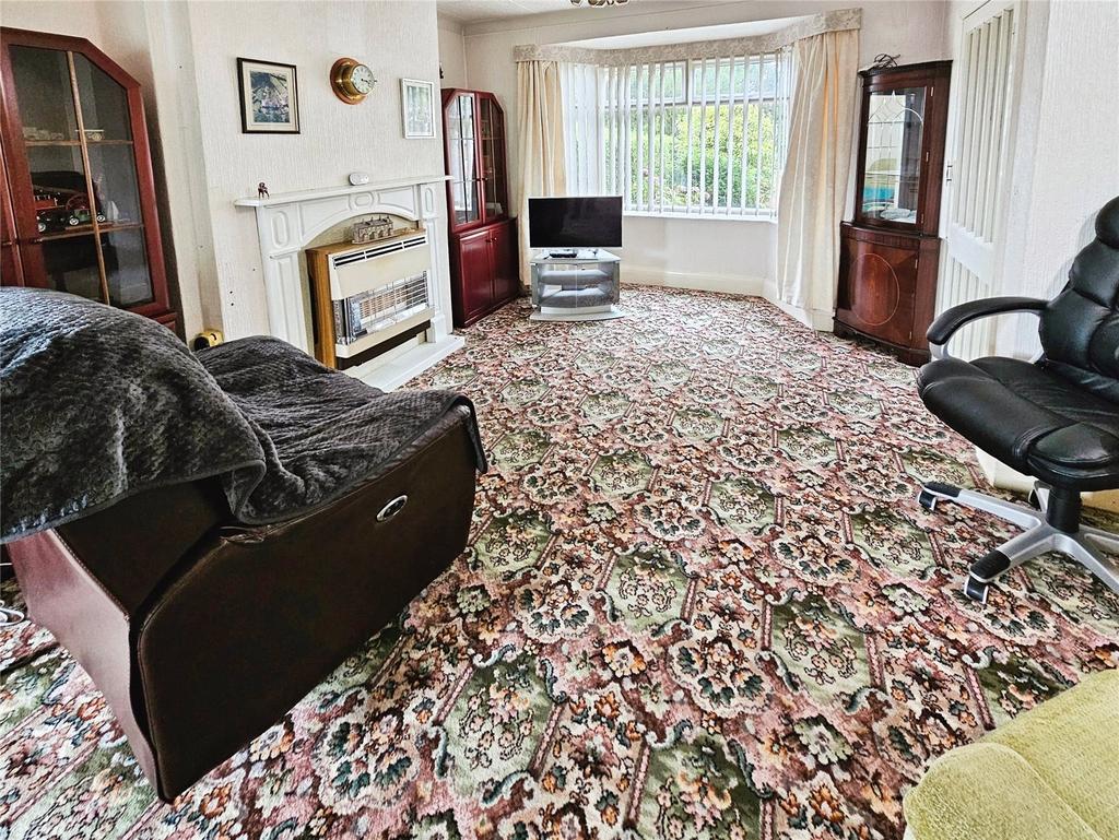 Lounge / Dining Room