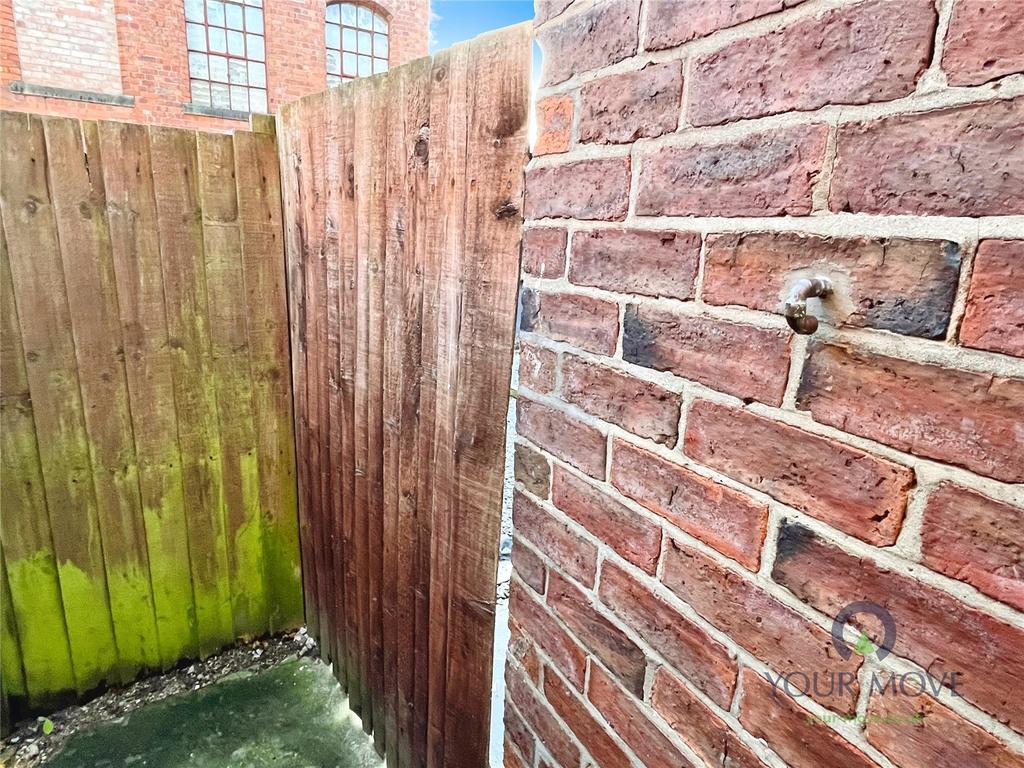 Enclosed Side Access