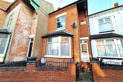 3 bedroom terraced house to rent, Mere Road, Leicester