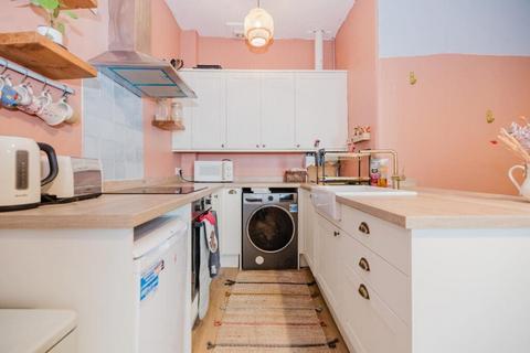 undefined, 0365L Salmond Place, Edinburgh, EH7 5ST