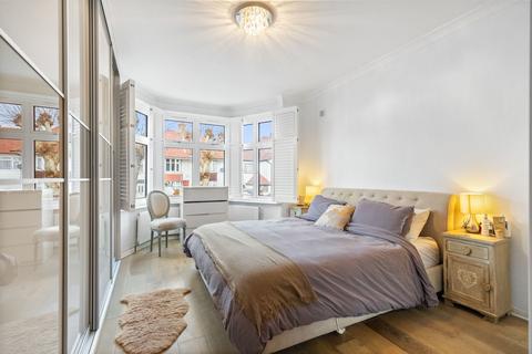 undefined, Ashbourne Avenue, Temple Fortune, NW11