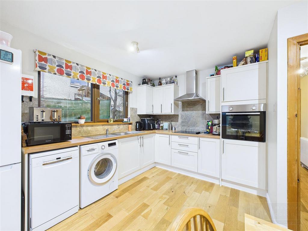 Kitchen &amp; Dining Area