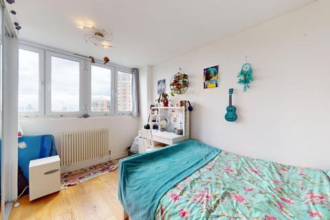 2 bedroom flat to rent, Hall Place, London W2