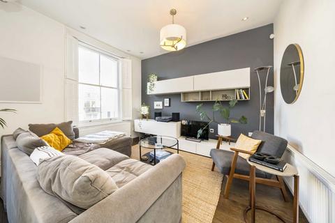 2 bedroom flat to rent, Powis Square, London W11