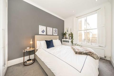 2 bedroom flat to rent, Powis Square, London W11