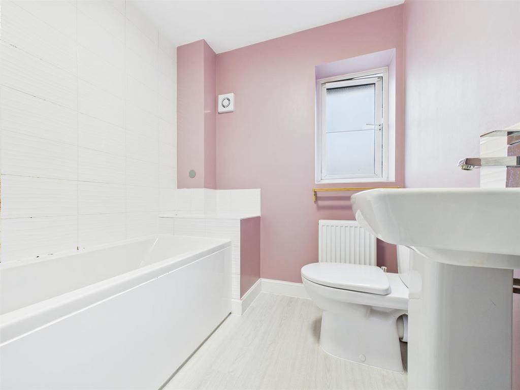 CAM02435 G0-PR0101-STILL007.jpg