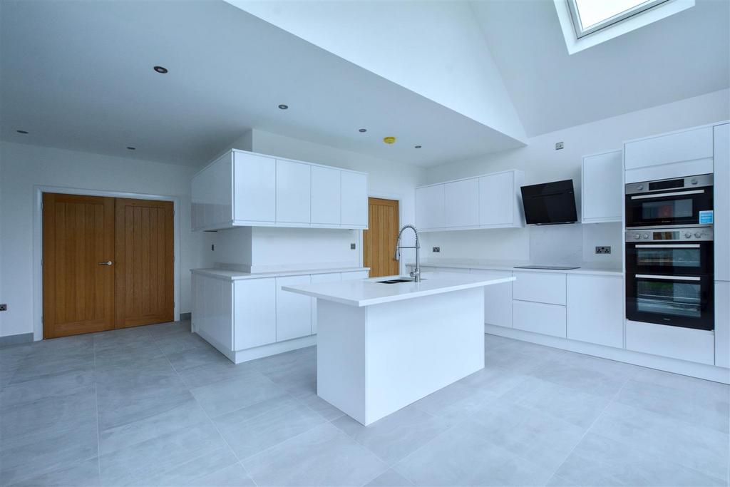 Kitchen Diner 3.jpeg