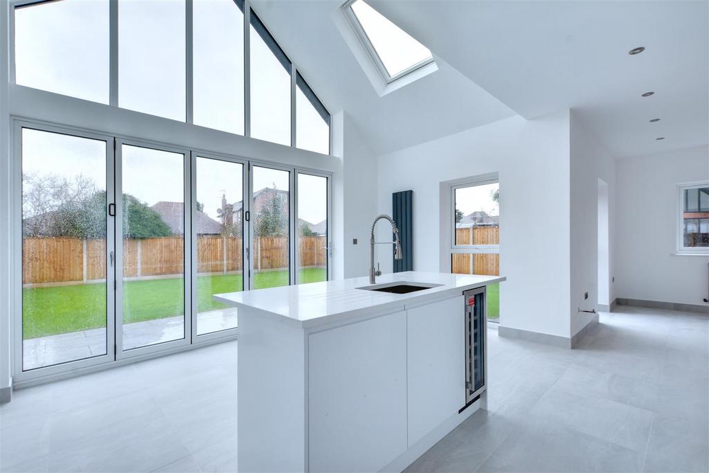 Kitchen Diner 5.jpeg