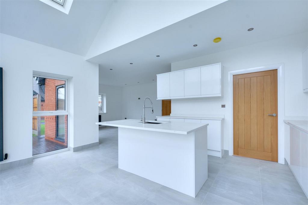 Kitchen Diner 4.jpeg