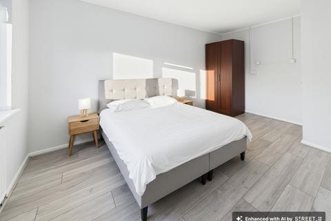 undefined, Victoria Road, Ruislip, HA4