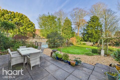 4 bedroom character property for sale, Stow Road, Gainsborough