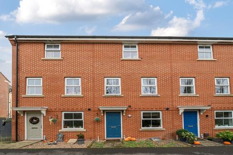 undefined, Lavinia Walk, Swindon, Wiltshire