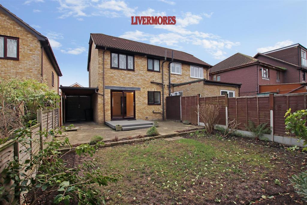 Detached house exterior, garage