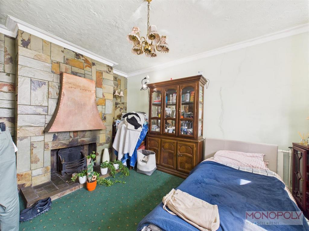 CAM04439 G0-PR0070-STILL001.jpg