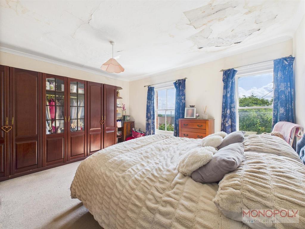 CAM04439 G0-PR0070-STILL002.jpg