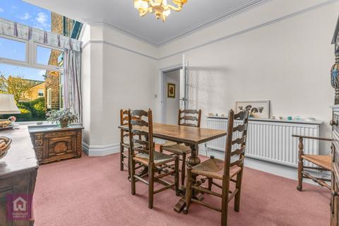 undefined, Avon Road, Hale, Altrincham, Greater Manchester, WA15