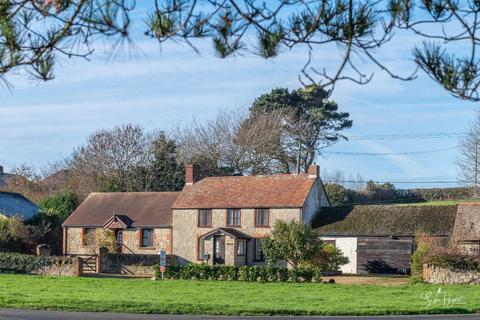 3 bedroom cottage for sale, Chale Green, Ventnor