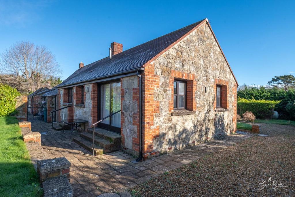 Annexe Garden and Parking