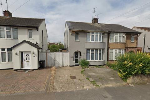 undefined, St.Margarets Avenue Luton LU3 1PQ