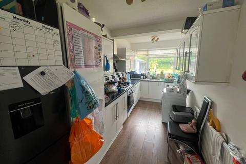 undefined, St.Margarets Avenue Luton LU3 1PQ