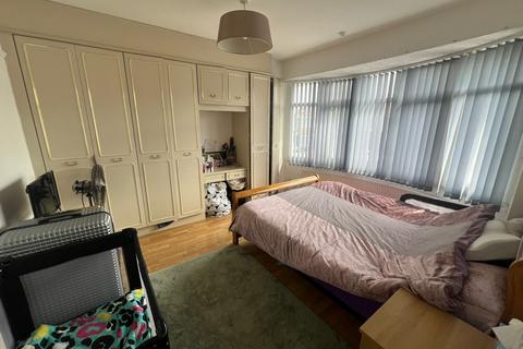 undefined, St.Margarets Avenue Luton LU3 1PQ