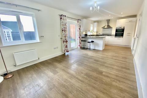 undefined, Fraser Drive, Uttoxeter ST14