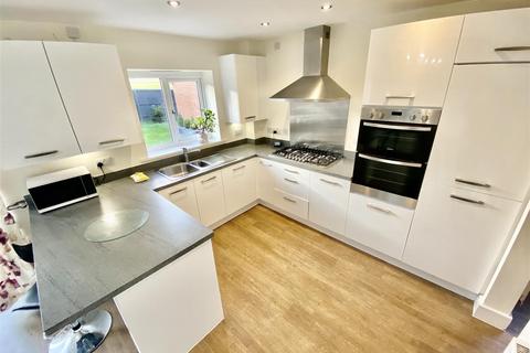undefined, Fraser Drive, Uttoxeter ST14