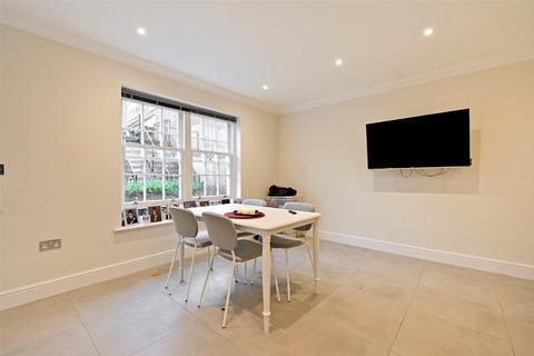 undefined, Aston House, High Street, Wargrave, RG10