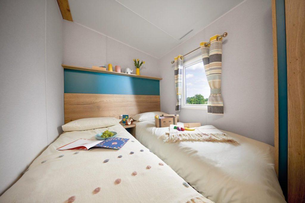 Coworth Delux 0138 Rt.jpg