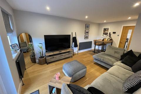 undefined, Winchester Street, Salisbury SP1