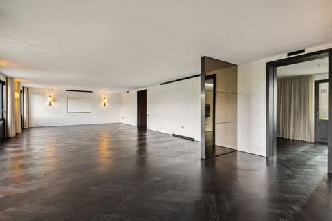 undefined, Princes Gate, London, SW7