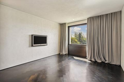 4 bedroom apartment for sale, Princes Gate, London, SW7