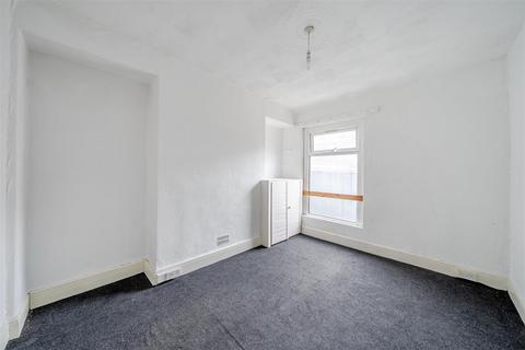 3 bedroom terraced house for sale, Cromwell Street, Mount Pleasant, Swansea
