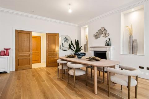 3 bedroom apartment to rent, Upper Grosvenor Street, London, W1K