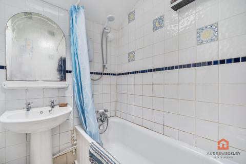 undefined, Lyn Terrace, Penzance TR18
