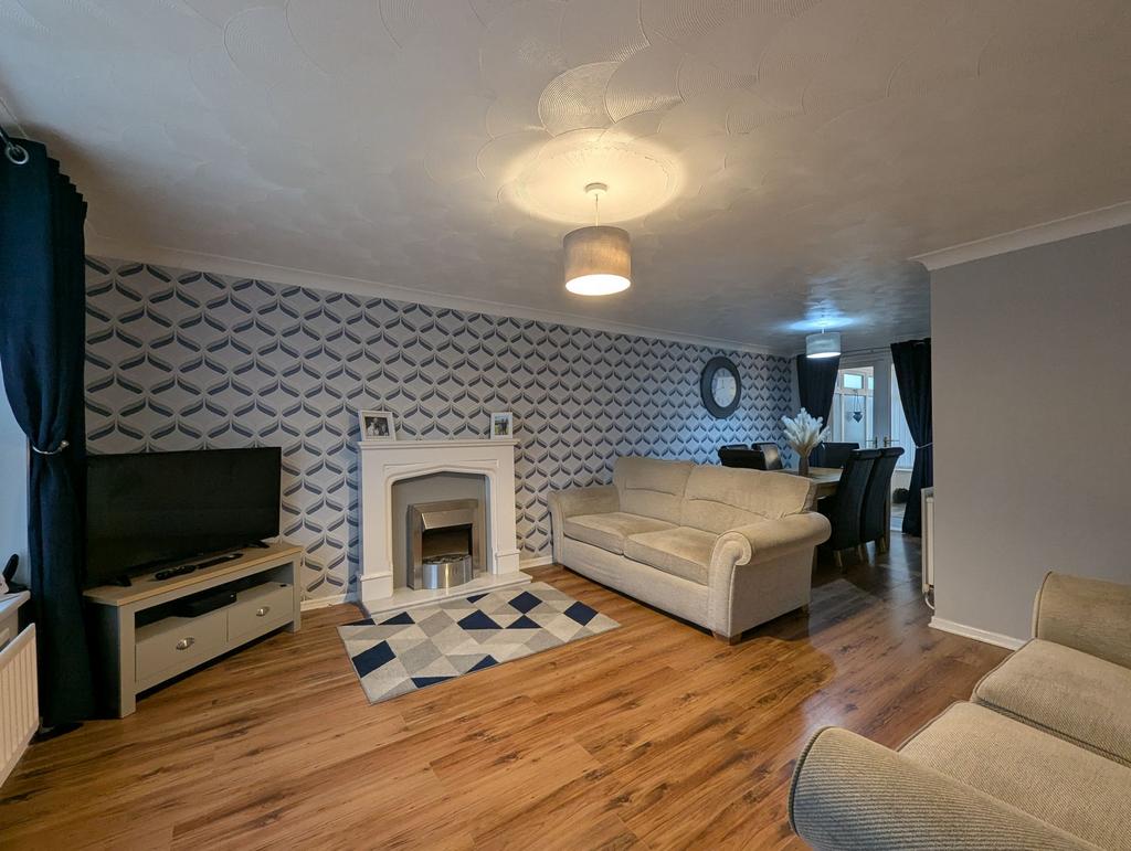 Living/Dining Room