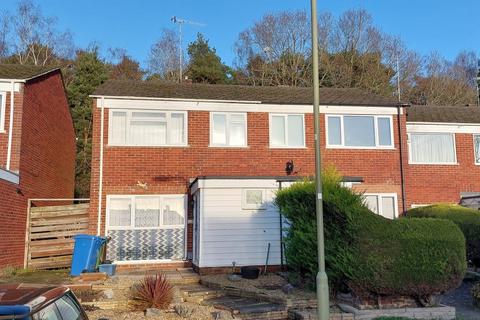 Pinewood Park, Farnborough, GU14