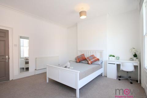 undefined, Wellington Street, Gloucester GL1