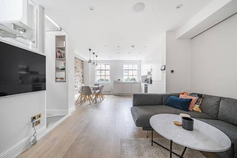undefined, Windmill Street, Fitzrovia, London, W1T