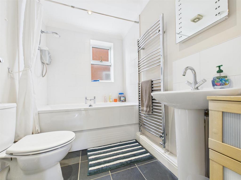 CAM02435 G0-PR0099-STILL003.jpg