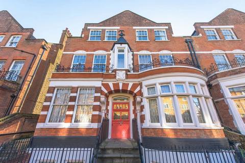 undefined, South Hampstead, South Hampstead, London, NW6