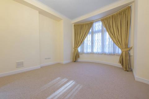 3 bedroom flat to rent, South Hampstead, South Hampstead, London, NW6