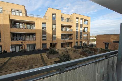 undefined, London Road, Wallington SM6