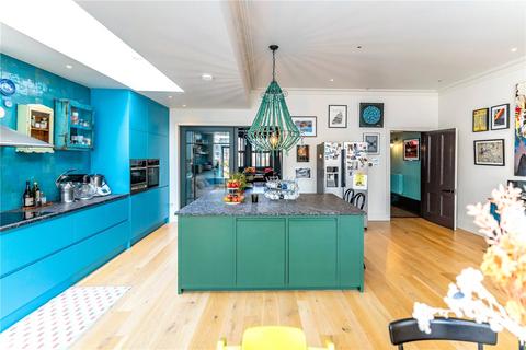 undefined, Twyford Avenue, London, W3