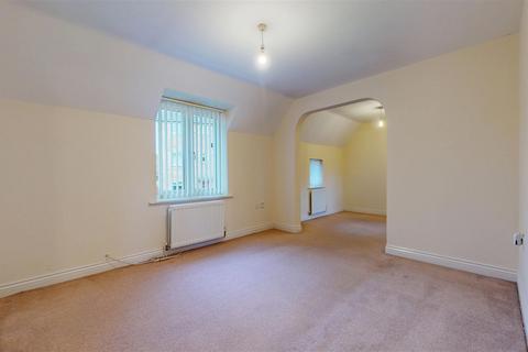 2 bedroom coach house for sale, Keel Way, Milton Keynes MK4